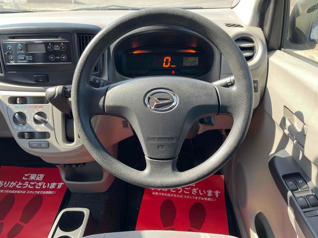 ミライース Ｌ　ＥＴＣ　アイドリングストップ　ＣＶＴ　ＡＢＳ　ＣＤ　ミュージックプレイヤー接続可　エアコン　パワーステアリング　パワーウィンドウ（3枚目）