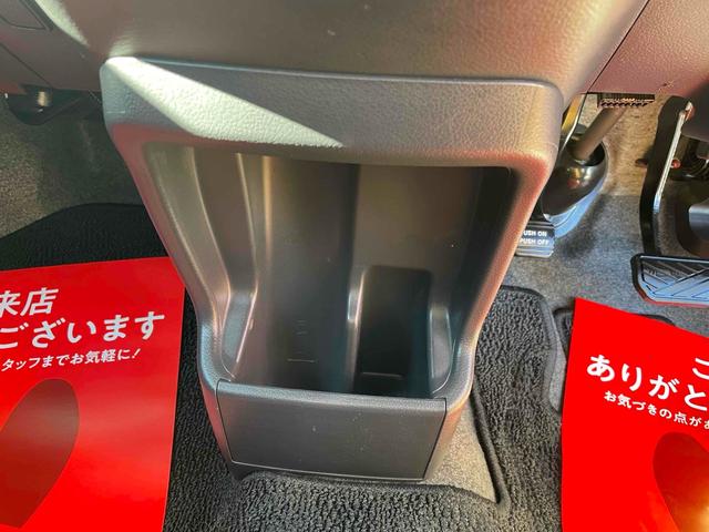 ワゴンＲスティングレー Ｘ　バックカメラ　ＴＶ　ＨＩＤ　スマートキー　アイドリングストップ　電動格納ミラー　ベンチシート　ＣＶＴ　盗難防止システム　ＡＢＳ　ＥＳＣ　アルミホイール　衝突安全ボディ　エアコン　パワーステアリング（11枚目）