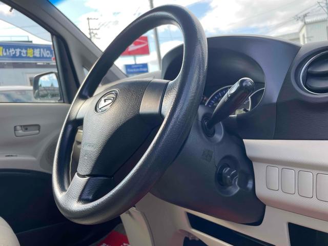 タントエグゼ Ｘ　スマートキー　電動格納ミラー　ＣＶＴ　盗難防止システム　ＡＢＳ　ＣＤ　ミュージックプレイヤー接続可　衝突安全ボディ　エアコン　パワーステアリング　パワーウィンドウ（8枚目）