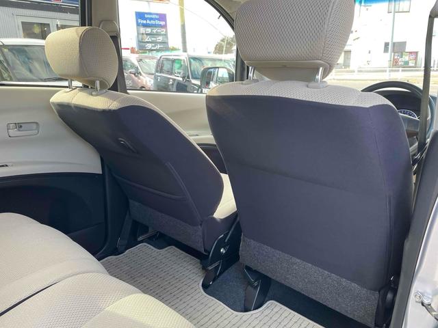 タントエグゼ Ｘ　スマートキー　電動格納ミラー　ＣＶＴ　盗難防止システム　ＡＢＳ　ＣＤ　ミュージックプレイヤー接続可　衝突安全ボディ　エアコン　パワーステアリング　パワーウィンドウ（11枚目）