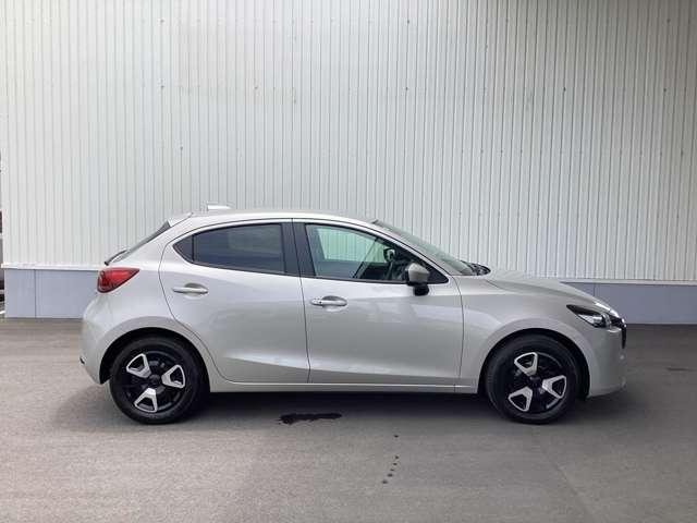 ＭＡＺＤＡ２ １．５　１５ＢＤ　衝突軽減ブレーキ・３６０°ビューモニター　サポカーＳ　ＴＶ　フルセグＴＶ　ＬＥＤライト　レーダークルーズ　バックカメラ　スマートキー　エアコン　アイドリングストップ　ＤＳＣ（6枚目）