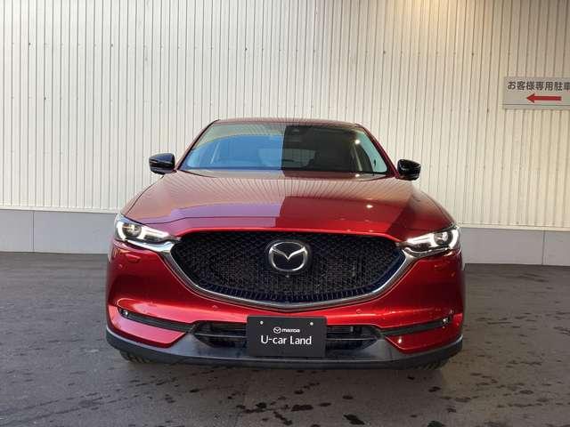 ＣＸ－５ ２．５　２５Ｓ　ブラックトーンエディション　４ＷＤ　全車速追従機能付きレーダークルーズコント　オートクルーズコントロール　横滑り防止　衝突軽減ブレーキ　電動リアゲート　アルミホイール　シートヒーター　クリアランスソナー　スマートキー　パワーシート（8枚目）