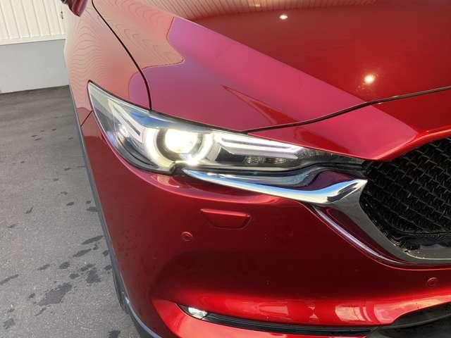 ＣＸ－５ ２．５　２５Ｓ　ブラックトーンエディション　４ＷＤ　全車速追従機能付きレーダークルーズコント　オートクルーズコントロール　横滑り防止　衝突軽減ブレーキ　電動リアゲート　アルミホイール　シートヒーター　クリアランスソナー　スマートキー　パワーシート（9枚目）