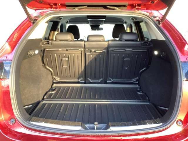 ＣＸ－５ ２．５　２５Ｓ　ブラックトーンエディション　４ＷＤ　全車速追従機能付きレーダークルーズコント　オートクルーズコントロール　横滑り防止　衝突軽減ブレーキ　電動リアゲート　アルミホイール　シートヒーター　クリアランスソナー　スマートキー　パワーシート（16枚目）