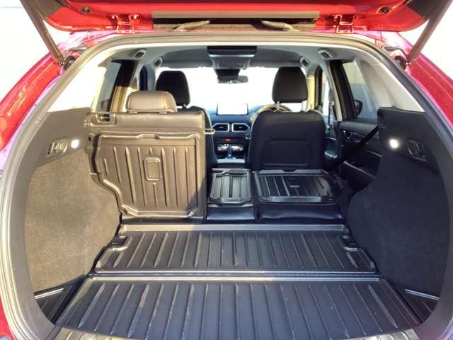 ＣＸ－５ ２．５　２５Ｓ　ブラックトーンエディション　４ＷＤ　全車速追従機能付きレーダークルーズコント　オートクルーズコントロール　横滑り防止　衝突軽減ブレーキ　電動リアゲート　アルミホイール　シートヒーター　クリアランスソナー　スマートキー　パワーシート（18枚目）