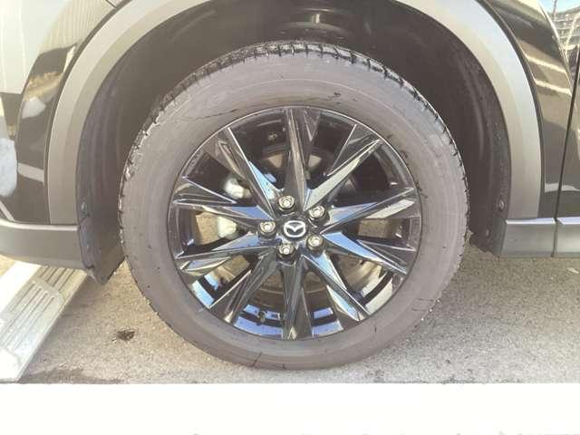 �����͒�Ԃ̏����T�C�Y�^�C���𑕒����Ă��܂��B�����X�̍ہA�h���X�A�b�v�Ȃǂ̂����k������܂��̂ł��C�y�ɂ����k���������܂��B