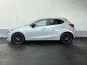 MAZDA2 15S BLK TE レーダーブレーキ 追従クルーズ Bカメラ LEDライト オートエアコン フルセグ メモリーナビ ナビTV スマートキー 横滑り防止装置 アルミホイール アイドリングストップ キーレス 中古車画像_2