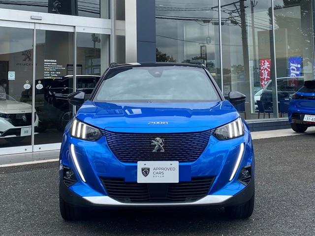 e-2008 GT 後期型シフトセレクター パノラミックルーフ シートヒーター カープレイ ACC 衝突軽減ブレーキ ブラインドスポットモニター インテリジェントハイビーム フルLEDヘッドライト 純正18インチAW(5枚目)