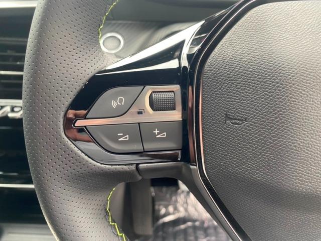 e-2008 GT 後期型シフトセレクター パノラミックルーフ シートヒーター カープレイ ACC 衝突軽減ブレーキ ブラインドスポットモニター インテリジェントハイビーム フルLEDヘッドライト 純正18インチAW(35枚目)