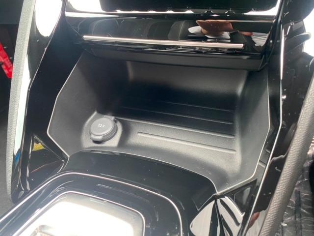 e-2008 GT 後期型シフトセレクター パノラミックルーフ シートヒーター カープレイ ACC 衝突軽減ブレーキ ブラインドスポットモニター インテリジェントハイビーム フルLEDヘッドライト 純正18インチAW(46枚目)