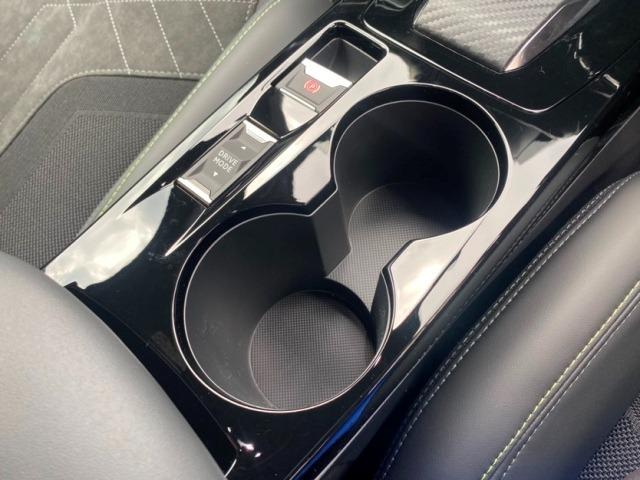 e-2008 GT 後期型シフトセレクター パノラミックルーフ シートヒーター カープレイ ACC 衝突軽減ブレーキ ブラインドスポットモニター インテリジェントハイビーム フルLEDヘッドライト 純正18インチAW(50枚目)