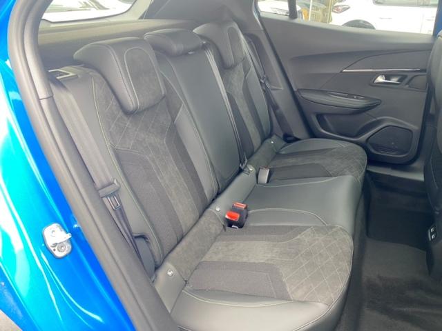 e-2008 GT 後期型シフトセレクター パノラミックルーフ シートヒーター カープレイ ACC 衝突軽減ブレーキ ブラインドスポットモニター インテリジェントハイビーム フルLEDヘッドライト 純正18インチAW(74枚目)
