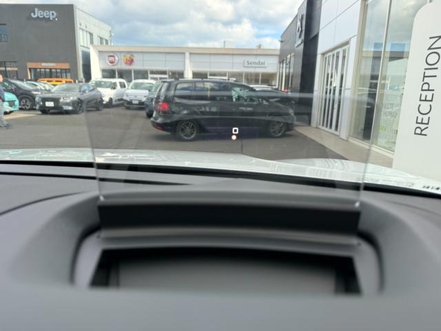 Ｅ－Ｃ４ マックス　パノラミックサンルーフ　ＡｐｐｌｅＣａｒｐｌａｙ／ＡｎｄｒｏｉｄＡｕｔｏ　アクティブクルーズコントロール　スピードリミッター　バックカメラ　クリアランスソナー　ＬＥＤヘッドライト　純正１８インチＡＷ（26枚目）