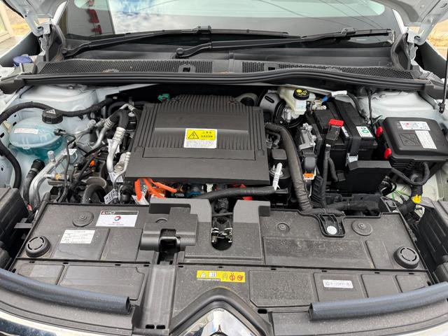 Ｅ－Ｃ４ マックス　パノラミックサンルーフ　ＡｐｐｌｅＣａｒｐｌａｙ／ＡｎｄｒｏｉｄＡｕｔｏ　アクティブクルーズコントロール　スピードリミッター　バックカメラ　クリアランスソナー　ＬＥＤヘッドライト　純正１８インチＡＷ（59枚目）