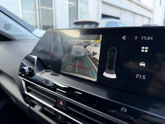 Ｃ４ シャイン　ブルーＨＤｉ　ワンオーナー禁煙車　サンルーフ　レザーシート　シートヒーター　ヘッドアップディスプレイ　カープレイ　クルーズコントロール　スピードリミッター　純正１８インチＡＷ！（15枚目）