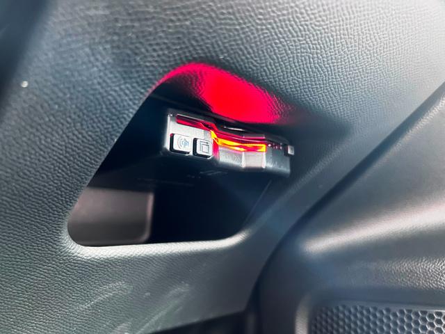 ２００８ ＧＴ　ブルーＨＤｉ　サンルーフ　純正フルセグナビ　ハーフレザー　ＢＥＷＩＴＨスピーカー　ＬＥＤ　ＥＴＣ　カープレイ　アンドロイドオート　ＡＣＣ　シートヒーター　デュアルオートエアコン　Ｂカメラ　衝突軽減Ｂ　純正１７ＡＷ！（17枚目）