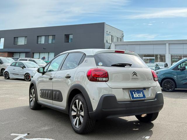 Ｃ３ セントジェームス　禁煙車　特別仕様車　専用内装　クルコン　スピードリミッター　カープレイ　被害軽減ブレーキ　ブラインドスポットモニター　バックカメラ　純正１６インチＡＷ　ＥＴＣ（47枚目）