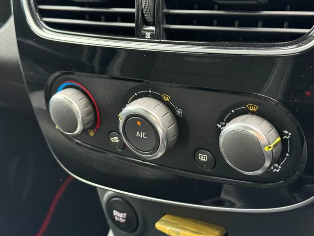 ルーテシア ゼン　禁煙車　５速ＭＴ車　クルーズコントロール　スピードリミッター　Ｂｌｕｅｔｏｏｔｈ接続　障害物センサー　オートライト　ＥＴＣ　ＩＳＯＦＩＸ対応　純正１６インチＡＷ！（22枚目）