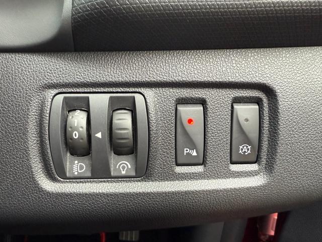 ルーテシア ゼン　禁煙車　５速ＭＴ車　クルーズコントロール　スピードリミッター　Ｂｌｕｅｔｏｏｔｈ接続　障害物センサー　オートライト　ＥＴＣ　ＩＳＯＦＩＸ対応　純正１６インチＡＷ！（25枚目）
