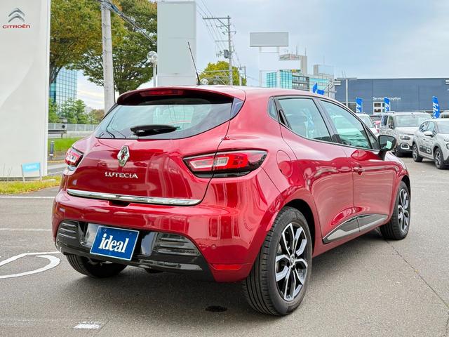 ルーテシア ゼン　禁煙車　５速ＭＴ車　クルーズコントロール　スピードリミッター　Ｂｌｕｅｔｏｏｔｈ接続　障害物センサー　オートライト　ＥＴＣ　ＩＳＯＦＩＸ対応　純正１６インチＡＷ！（45枚目）