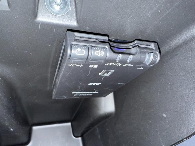 ルーテシア ゼン　禁煙車　５速ＭＴ車　クルーズコントロール　スピードリミッター　Ｂｌｕｅｔｏｏｔｈ接続　障害物センサー　オートライト　ＥＴＣ　ＩＳＯＦＩＸ対応　純正１６インチＡＷ！（57枚目）