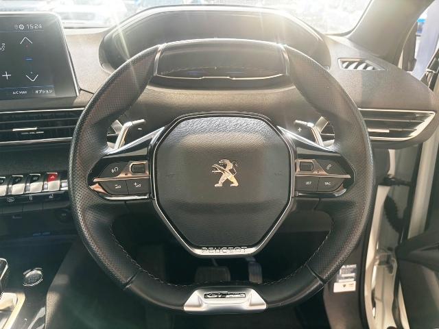 ３００８ ＧＴライン　ブルーＨＤｉ　サンルーフ　ハーフレザー　ＬＥＤライト　シートヒーター　パワーバックドア　ＬＥＤライト　ＥＴＣ　ドラレコ　カープレイ　アンドロイドオート　純正１８ＡＷ（13枚目）