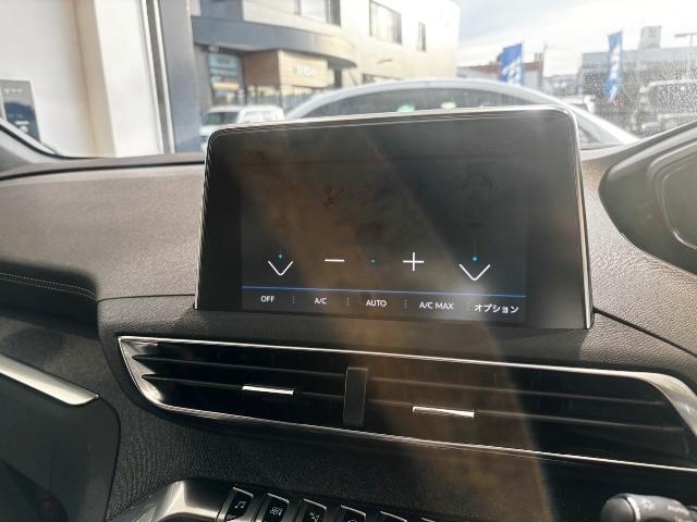 ３００８ ＧＴライン　ブルーＨＤｉ　サンルーフ　ハーフレザー　ＬＥＤライト　シートヒーター　パワーバックドア　ＬＥＤライト　ＥＴＣ　ドラレコ　カープレイ　アンドロイドオート　純正１８ＡＷ（14枚目）
