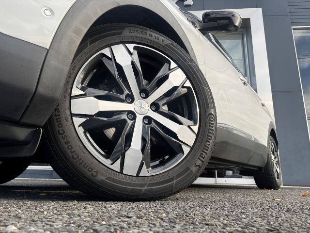 ３００８ ＧＴライン　ブルーＨＤｉ　サンルーフ　ハーフレザー　ＬＥＤライト　シートヒーター　パワーバックドア　ＬＥＤライト　ＥＴＣ　ドラレコ　カープレイ　アンドロイドオート　純正１８ＡＷ（60枚目）