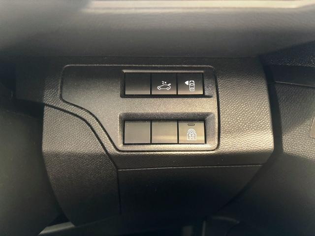 ３００８ ＧＴライン　ブルーＨＤｉ　サンルーフ　ハーフレザー　ＬＥＤライト　シートヒーター　パワーバックドア　ＬＥＤライト　ＥＴＣ　ドラレコ　カープレイ　アンドロイドオート　純正１８ＡＷ（61枚目）