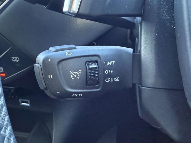 ＤＳ３クロスバック グランシック　１オーナー　禁煙車　オペラ内装　ナッパレザー　純正フルセグナビ　シートヒーター　運転席パワーシート　ＦＯＣＡＬスピーカー　ＡＣＣ　ブラインドスポットモニター　Ｂカメラ　ＥＴＣ！（16枚目）