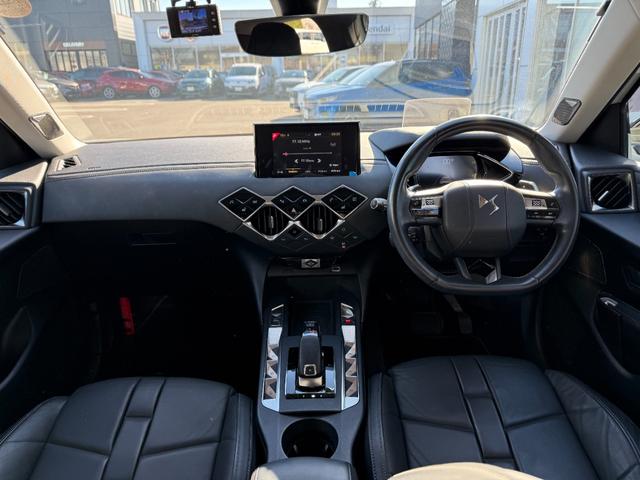 ＤＳ３クロスバック グランシック　１オーナー　禁煙車　オペラ内装　ナッパレザー　純正フルセグナビ　シートヒーター　運転席パワーシート　ＦＯＣＡＬスピーカー　ＡＣＣ　ブラインドスポットモニター　Ｂカメラ　ＥＴＣ！（52枚目）