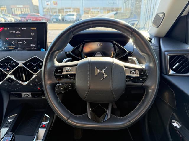 ＤＳ３クロスバック グランシック　１オーナー　禁煙車　オペラ内装　ナッパレザー　純正フルセグナビ　シートヒーター　運転席パワーシート　ＦＯＣＡＬスピーカー　ＡＣＣ　ブラインドスポットモニター　Ｂカメラ　ＥＴＣ！（53枚目）