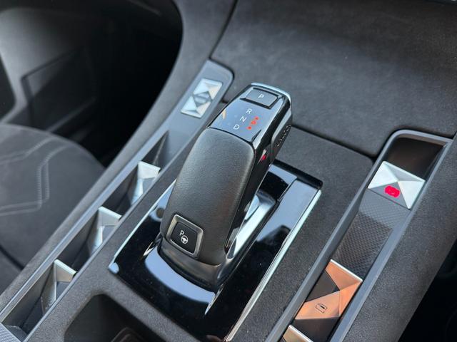 DS AUTOMOBILES DS7 CROSSBACK PERFORMANCE LINE