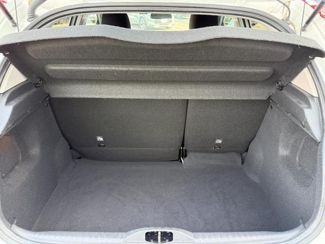 Ｃ３ フィール　禁煙車　後期モデル　クルーズコントロール　衝突軽減ブレーキ　カープレイ　アンドロイドオート　バックソナー　ＬＥＤヘッドライト　ＩＳＯＦＩＸ対応　ＥＴＣ　電動格納ミラー　オートライト（18枚目）