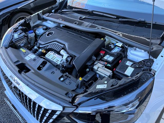 ２００８ ＧＴハイブリッド　マイルドハイブリッド　ハーフレザー　ＬＥＤライト　ＡＣＣ　カープレイ　アンドロイドオート　衝突軽減ブレーキ　バックカメラ　１０インチタッチスクリーン　シートヒーター　純正１８インチアルミホイール（22枚目）