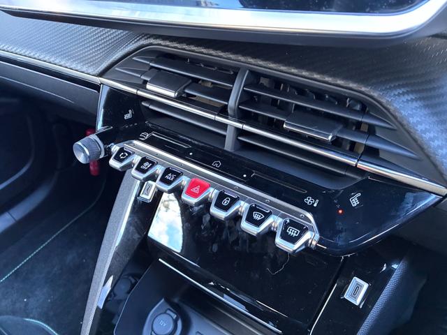 ２００８ ＧＴハイブリッド　マイルドハイブリッド　ハーフレザー　ＬＥＤライト　ＡＣＣ　カープレイ　アンドロイドオート　衝突軽減ブレーキ　バックカメラ　１０インチタッチスクリーン　シートヒーター　純正１８インチアルミホイール（59枚目）