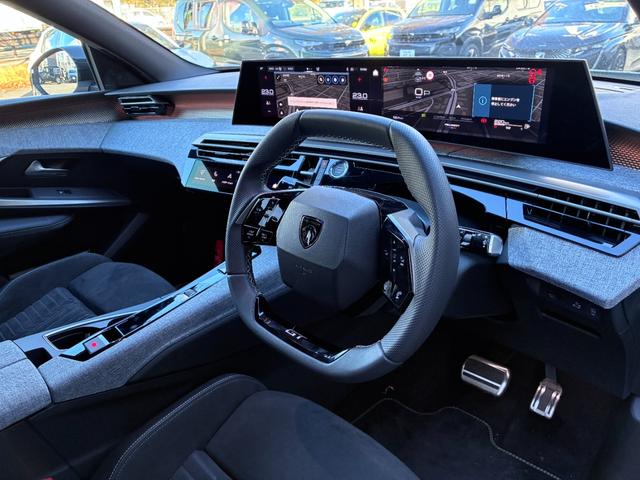 ３００８ ＧＴハイブリッド　アルカンタラパッケージ　ＭＨＥＶモデル　マトリクスＬＥＤライト　３６０°カメラ　アクティブクルコン　レーンアシスト　シートヒーター　ステアリングヒーター　ブラインドスポット　電動シート　ランバーサポート　純正１９インチＡＷ（12枚目）