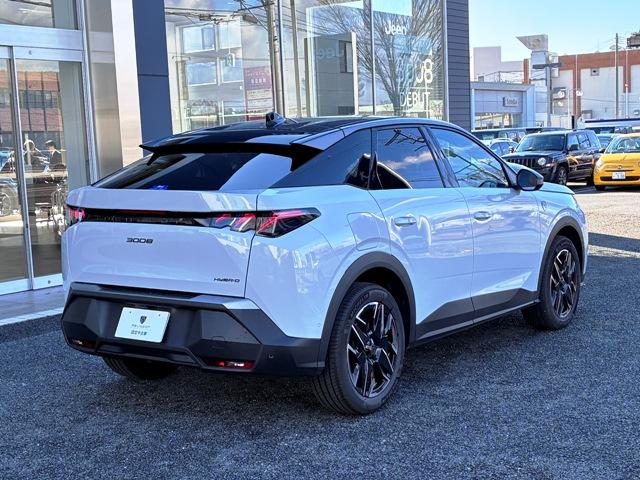 ３００８ ＧＴハイブリッド　アルカンタラパッケージ　ＭＨＥＶモデル　マトリクスＬＥＤライト　３６０°カメラ　アクティブクルコン　レーンアシスト　シートヒーター　ステアリングヒーター　ブラインドスポット　電動シート　ランバーサポート　純正１９インチＡＷ（49枚目）