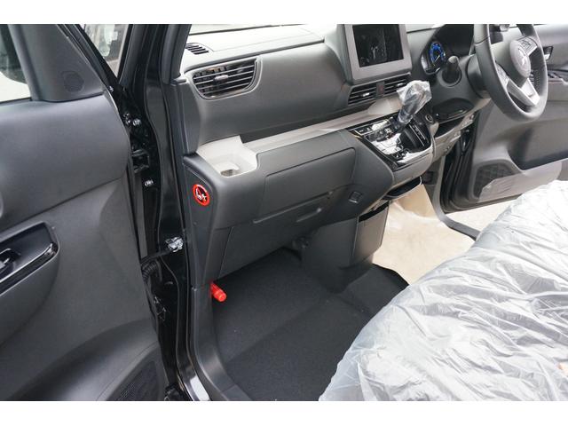 デリカミニ Ｇ　プレミアム　全方位カメラデジタルルームミラーハンズフリーパワースライドドア（17枚目）