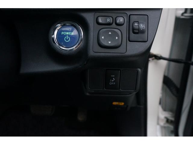 アクア S ナビTVブルートゥースバックカメラエンジンスターターTVキャンセラー社外アルミホイール(10枚目)