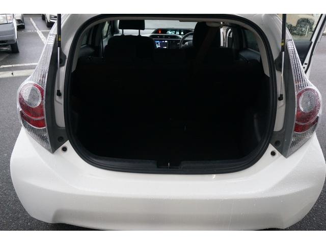 アクア S ナビTVブルートゥースバックカメラエンジンスターターTVキャンセラー社外アルミホイール(26枚目)