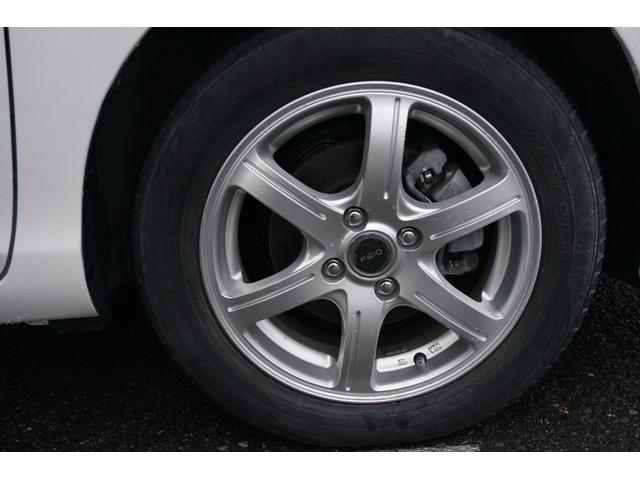 アクア S ナビTVブルートゥースバックカメラエンジンスターターTVキャンセラー社外アルミホイール(28枚目)