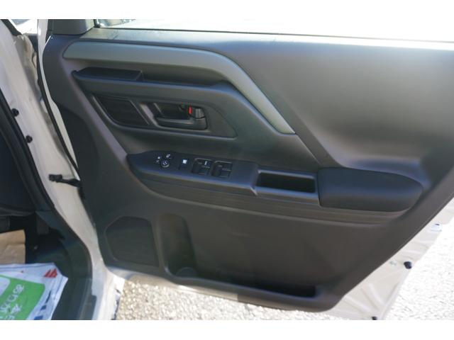 スペーシアギア ハイブリッドＸＺ　両側パワースライドドアＬＥＤヘッドライトスズキセーフティーサポートヘッドアップディスプレイスリムサーキュレーターステアリングヒーターシートヒーター純正１５インチアルミ（18枚目）