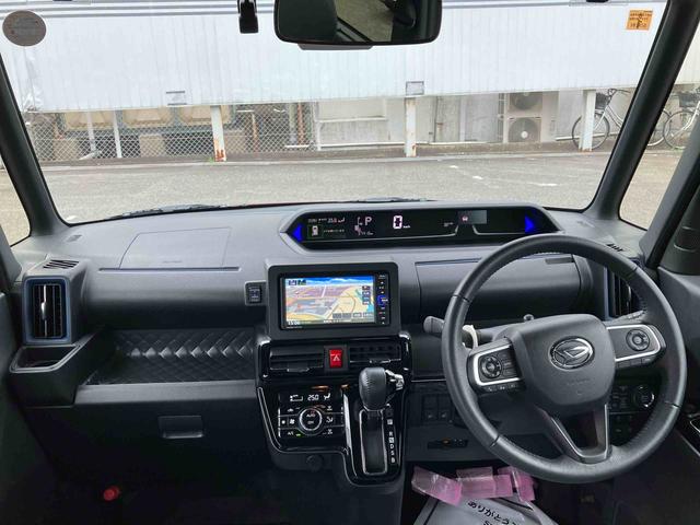 タント カスタムＲＳ　２ＷＤ　ＣＶＴ　スマートアシスト　運転席・助手席シートヒーター　クルーズコントロール　ミラクルオープンドア　電動両側スライドドア　パノラマモニター　ドライブレコーダー　ＥＴＣ付き　ナビ付き（6枚目）