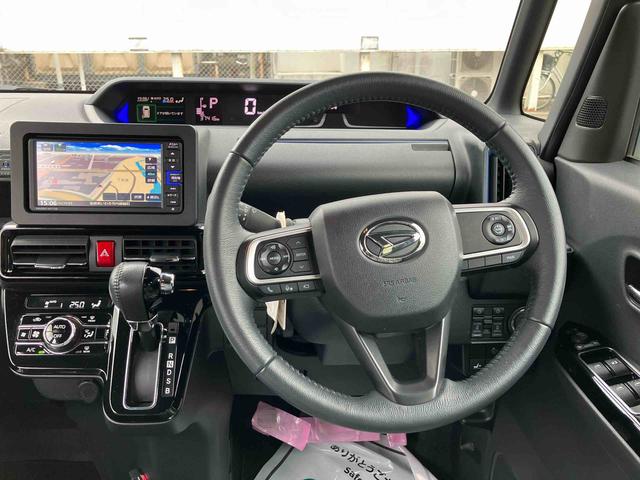 タント カスタムＲＳ　２ＷＤ　ＣＶＴ　スマートアシスト　運転席・助手席シートヒーター　クルーズコントロール　ミラクルオープンドア　電動両側スライドドア　パノラマモニター　ドライブレコーダー　ＥＴＣ付き　ナビ付き（7枚目）