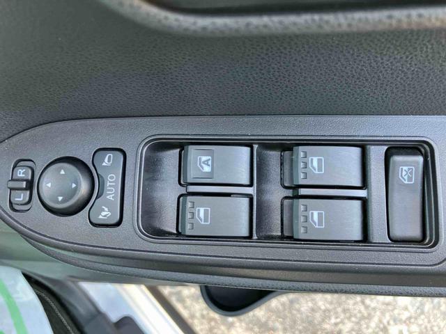 タント ファンクロスターボ ターボ 2WD スマートアシスト 両側電動スライドドア ベンチシート シートヒーター ミラクルオープンドア オートホールド機能 電動パーキングブレーキ プッシュボタンスタート フォグランプ(30枚目)