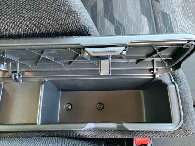 タント ファンクロスターボ ターボ 2WD スマートアシスト 両側電動スライドドア ベンチシート シートヒーター ミラクルオープンドア オートホールド機能 電動パーキングブレーキ プッシュボタンスタート フォグランプ(32枚目)