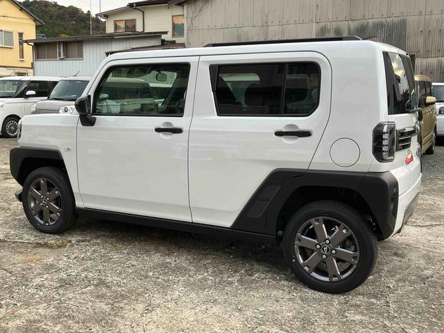 タフト G ダーククロムベンチャー 2WD スマートアシスト シートヒーター 電動パーキングブレーキ オートホールド機能 プッシュボタンスタート IDLE日装着車 全車速追従機能付ACC 誤発進抑制制御機能 バックカメラ(5枚目)