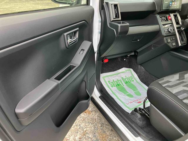 タフト G ダーククロムベンチャー 2WD スマートアシスト シートヒーター 電動パーキングブレーキ オートホールド機能 プッシュボタンスタート IDLE日装着車 全車速追従機能付ACC 誤発進抑制制御機能 バックカメラ(12枚目)