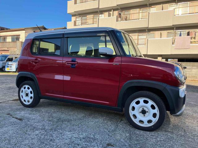 ハスラー Jスタイル 2WD プッシュボタンスタート 運転席・助手席SRSエアバッグ シートヒーター バックカメラ ナビつき アイドリングストップ フォグランプ(3枚目)